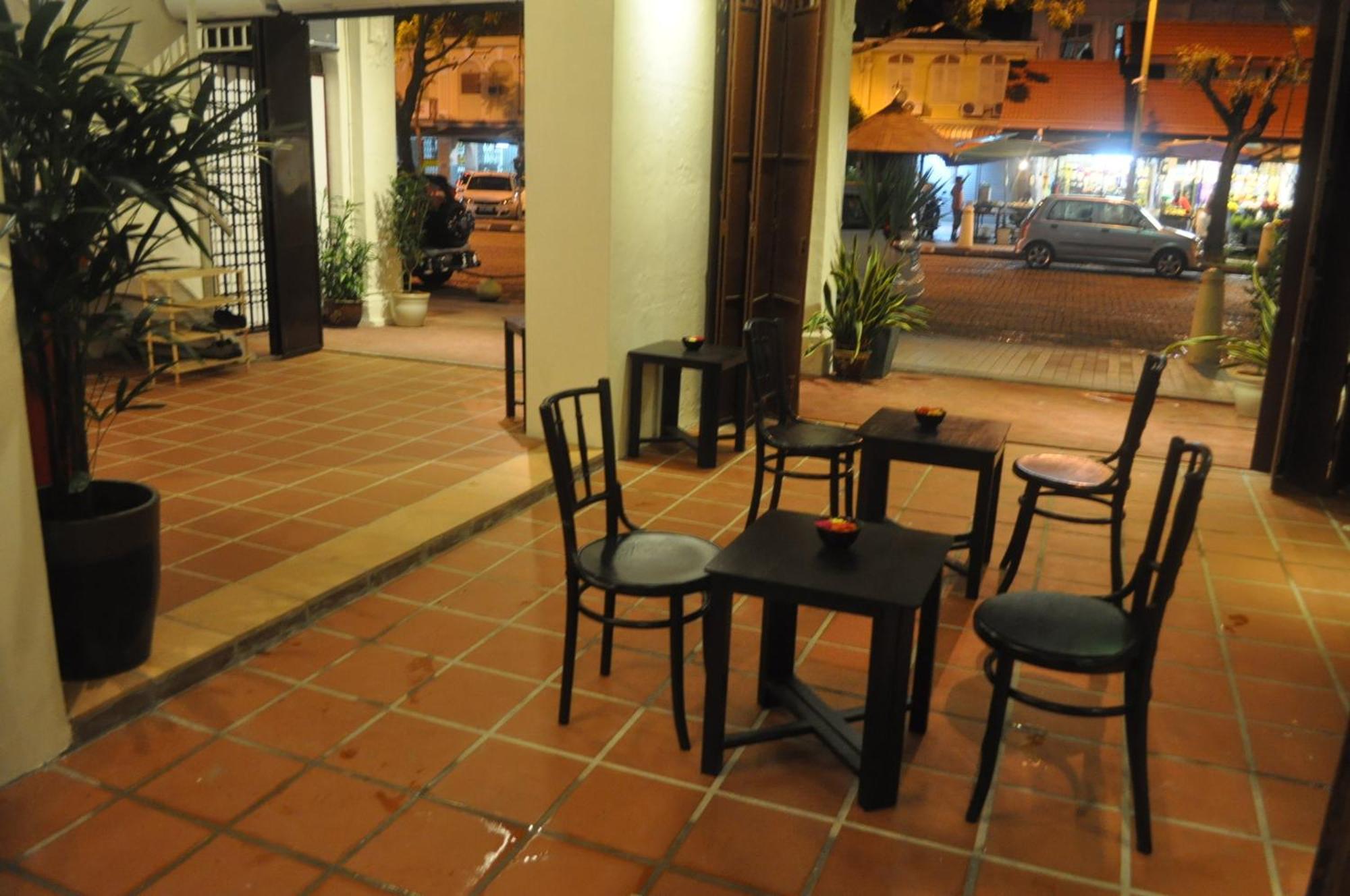 Red Inn Court George Town Exterior photo
